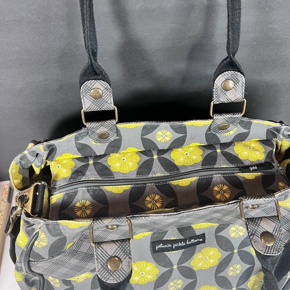 Petunia Pickle Bottom Wistful Weekender Diaper Bag Yellow Gray Floral Large Tote - Picture 4 of 15